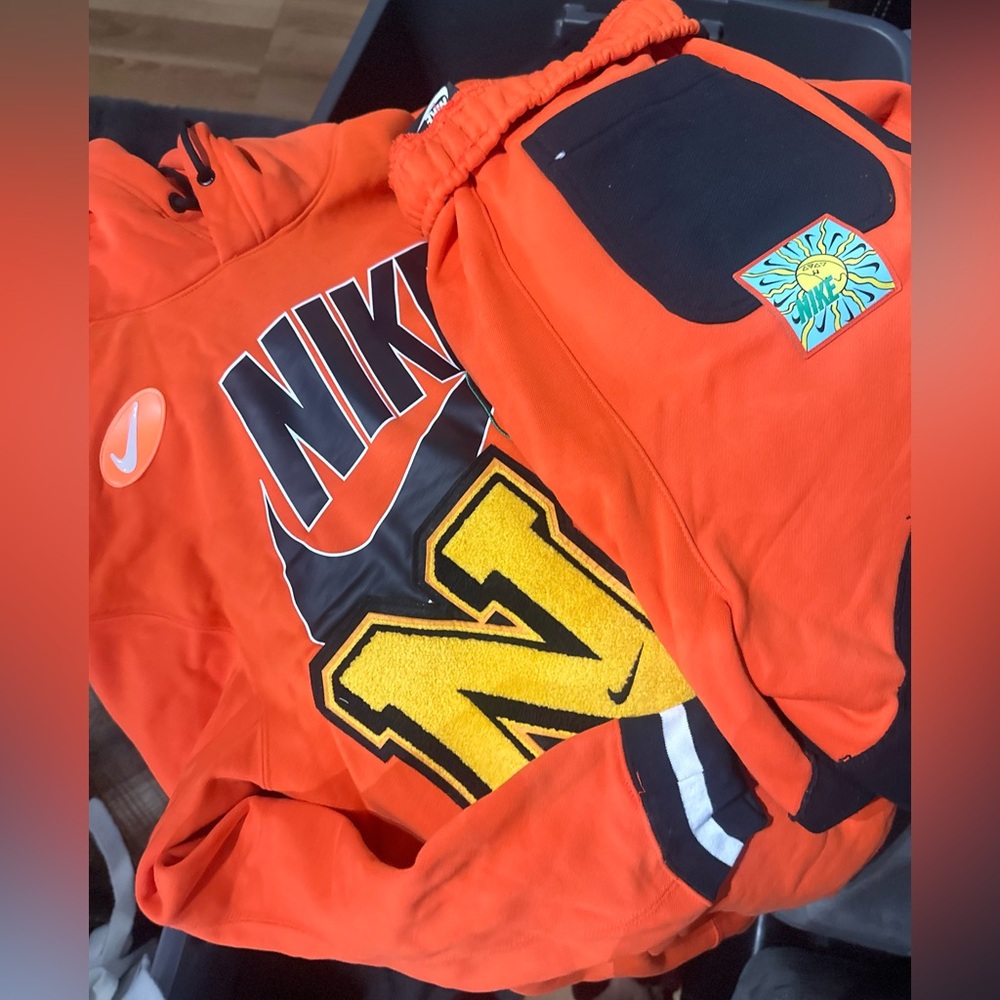 Nike Vintage Patch Hoodie and Pants (Orange)